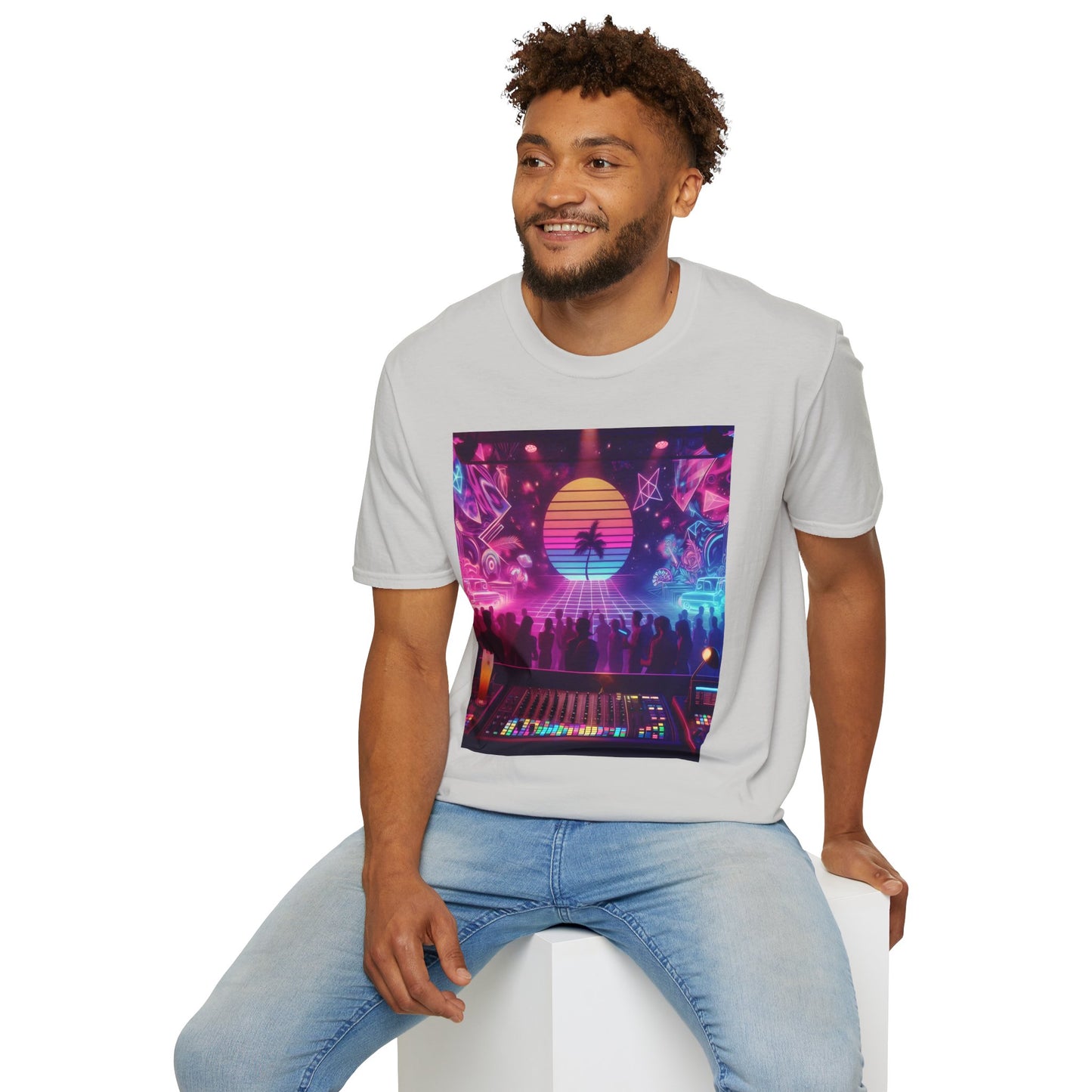 Vibing Retrowave T-Shirt